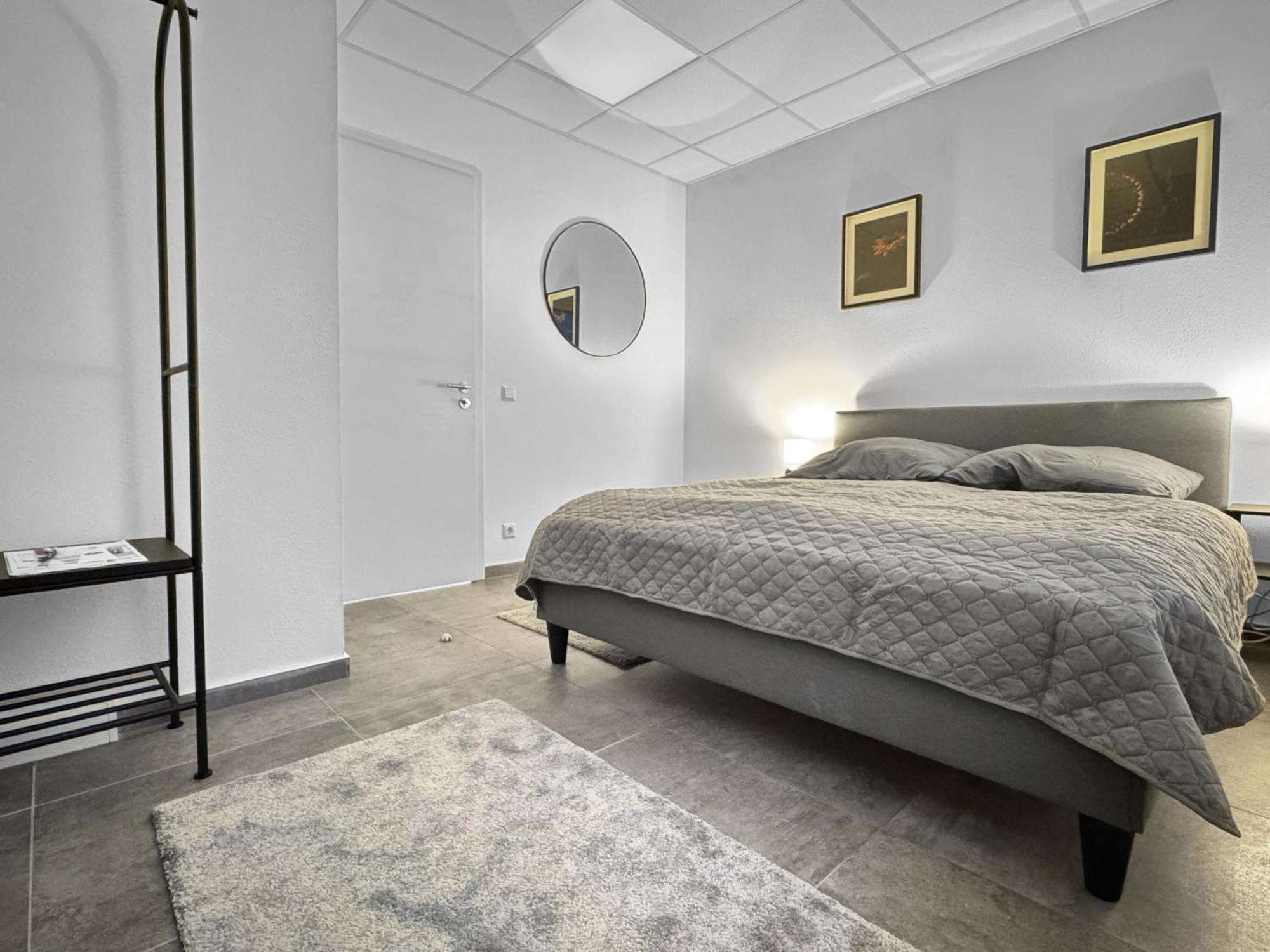 Group Friendly Comfort Central Stuttgart Apartment ภายนอก รูปภาพ