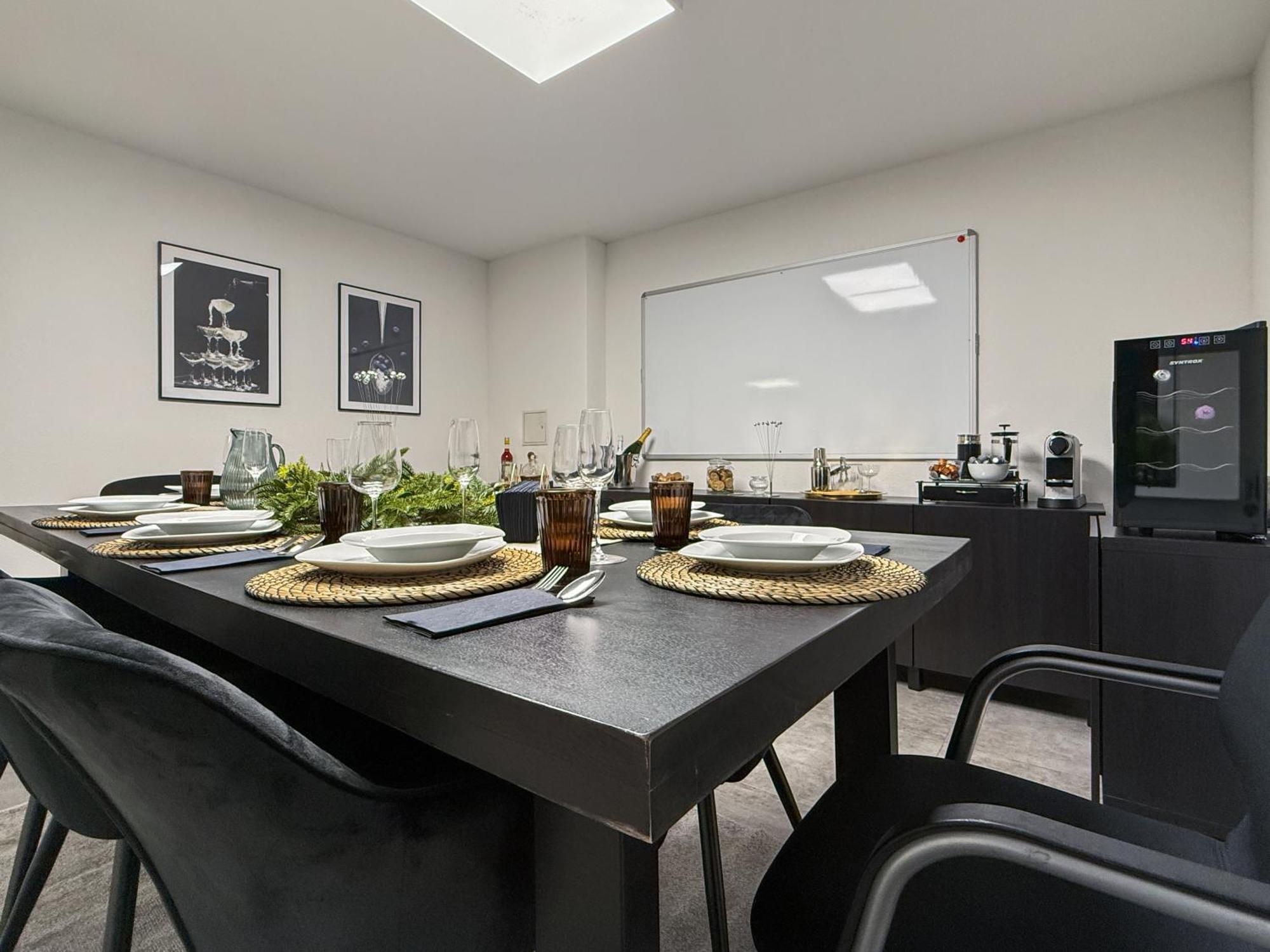 Group Friendly Comfort Central Stuttgart Apartment ภายนอก รูปภาพ