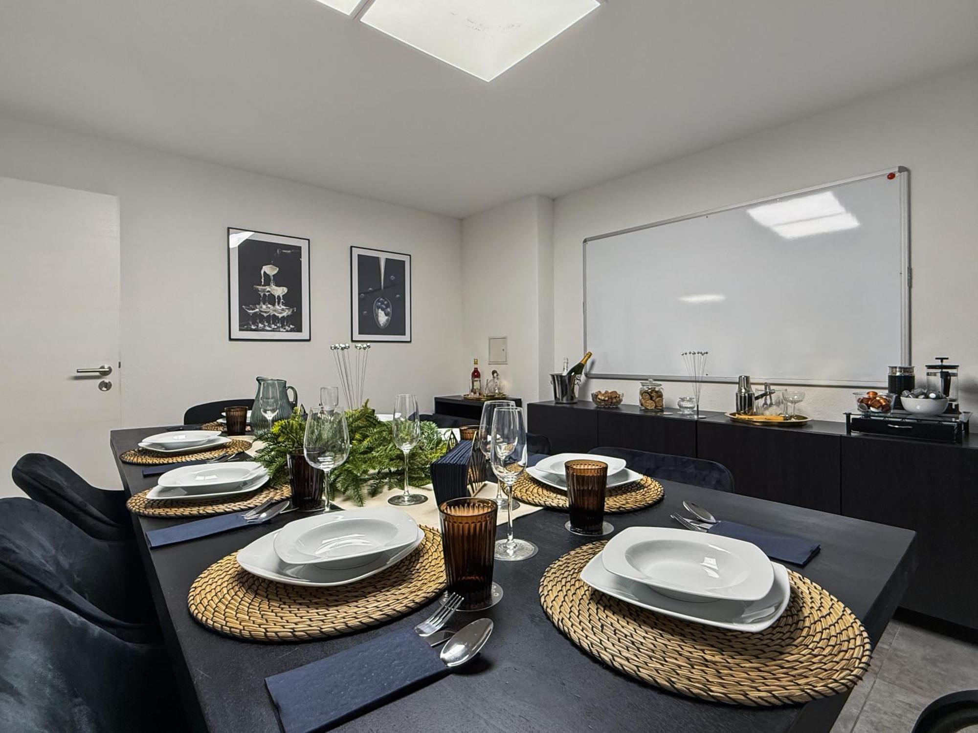 Group Friendly Comfort Central Stuttgart Apartment ภายนอก รูปภาพ
