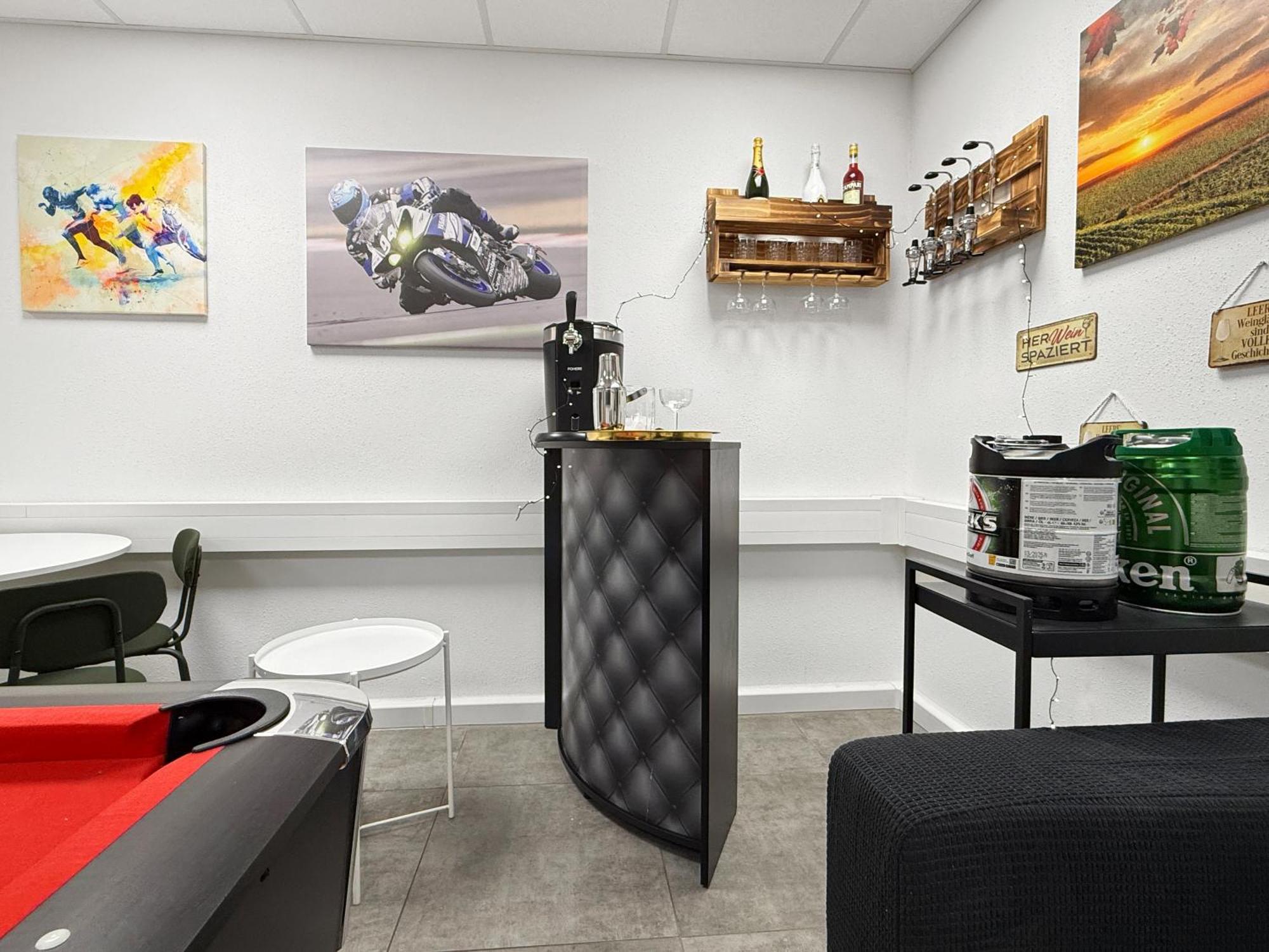 Group Friendly Comfort Central Stuttgart Apartment ภายนอก รูปภาพ